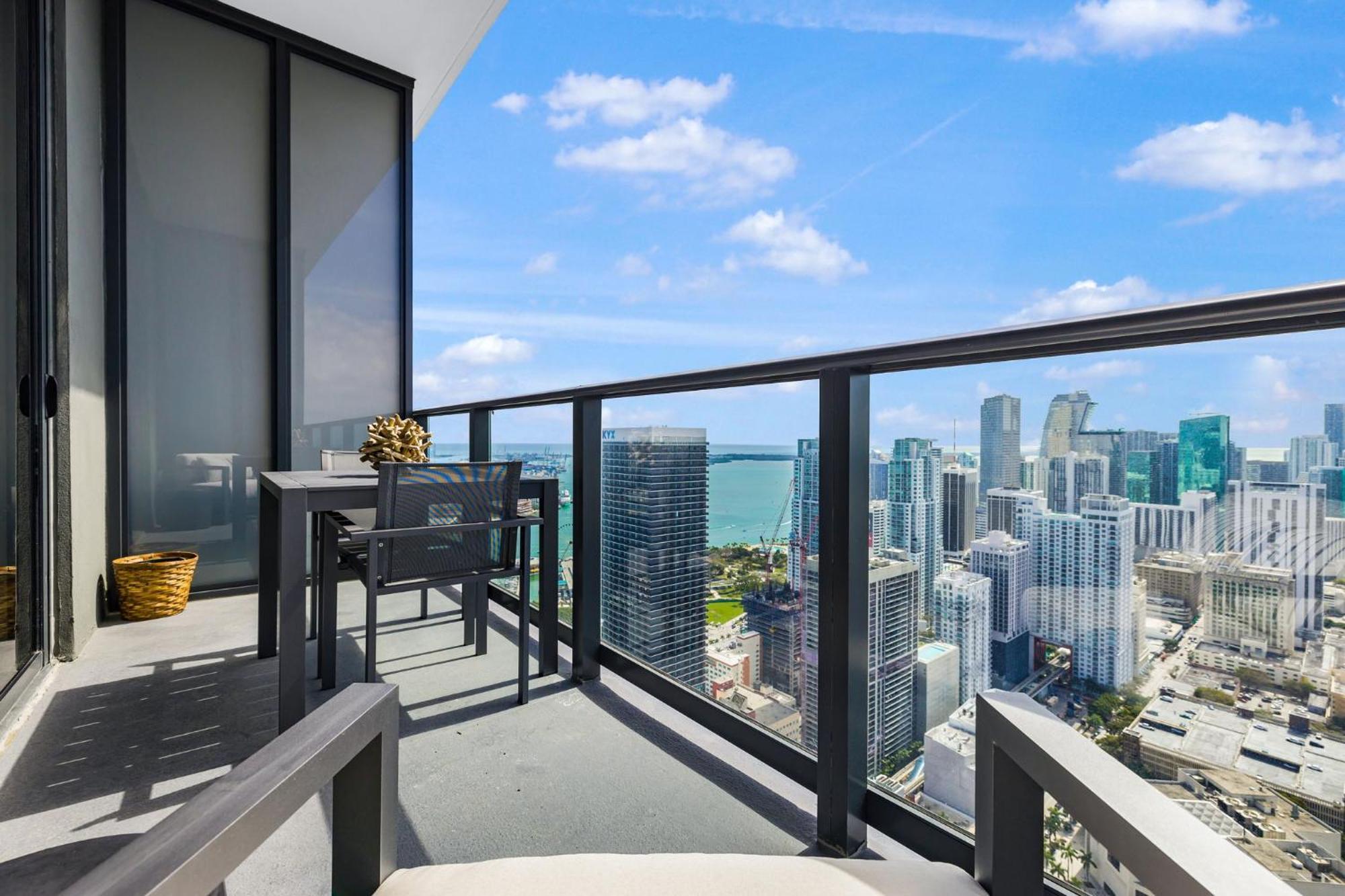 Luxury With Stunning Views * Miami