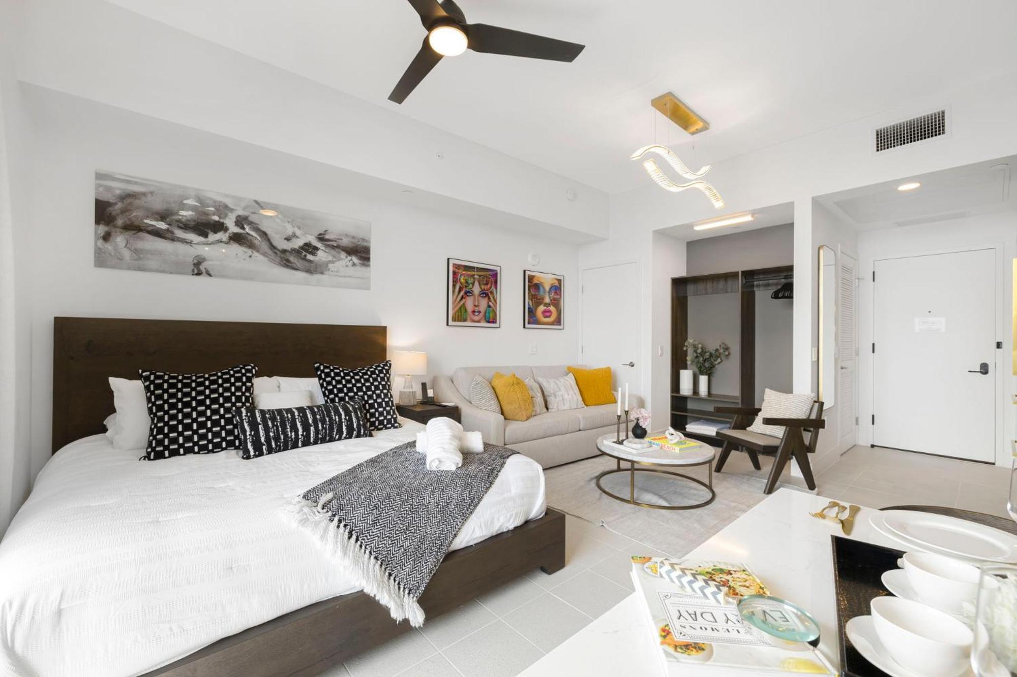 Apartment Luxury With Stunning Views *